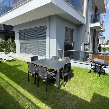 Villa Lea - 4 Km To The Sea 9 Km To The Airport *